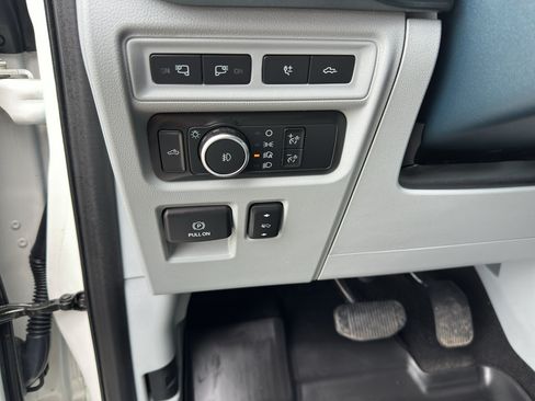 Used 2021 Ford F150 Limited AWD/4WD image 13