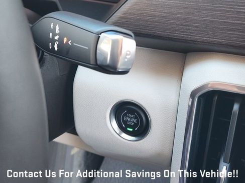 New 2026 GMC Acadia Denali w/ Super Cruise Package FWD image 16