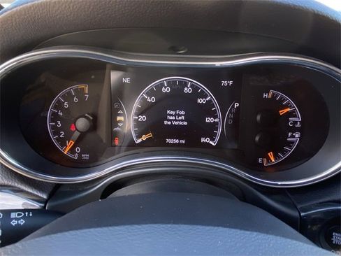 Used 2021 Jeep Grand Cherokee Trailhawk image 11