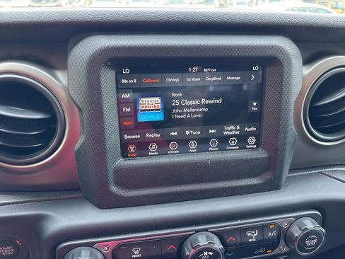 Used 2018 Jeep Wrangler Unlimited Sport S AWD/4WD image 17