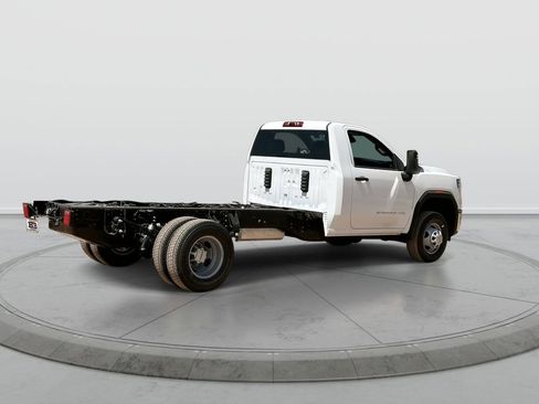 New 2026 GMC Sierra 3500 Pro RWD image 8