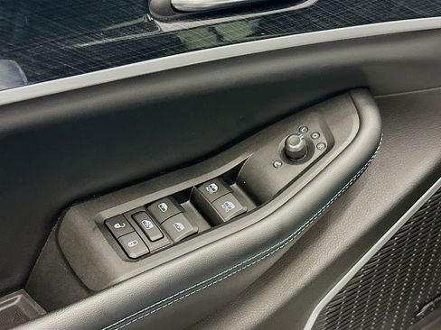 Used 2022 Jeep Grand Cherokee Trailhawk image 15