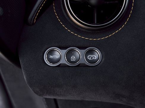 Used 2020 McLaren 720S image 46