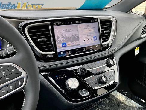 New 2026 Chrysler Pacifica Select AWD/4WD image 6