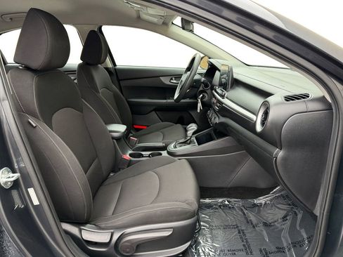 Used 2021 Kia Forte LXS image 17