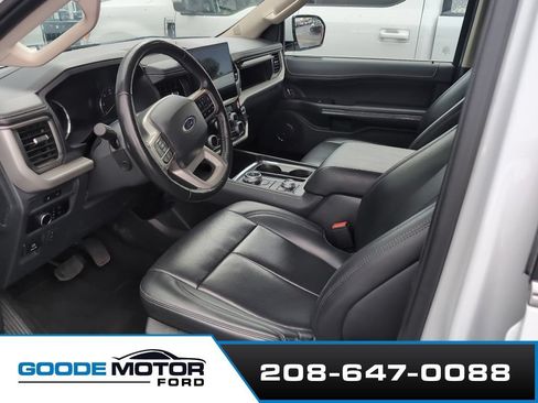 Used 2024 Ford Expedition Max XLT AWD/4WD image 5