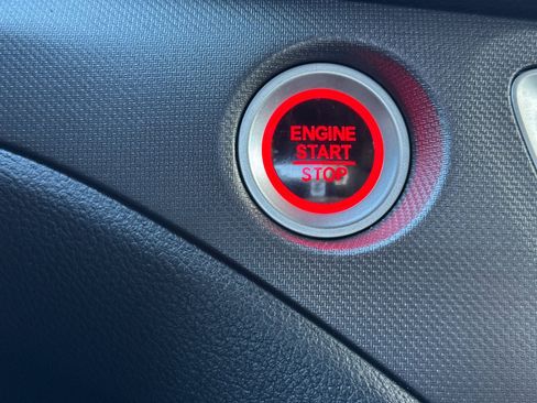 Used 2025 Honda Ridgeline Sport image 21