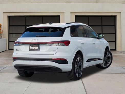 Used 2024 Audi Q4 e-tron Prestige image 4