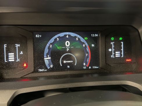 Used 2025 Toyota 4Runner SR5 AWD/4WD image 25