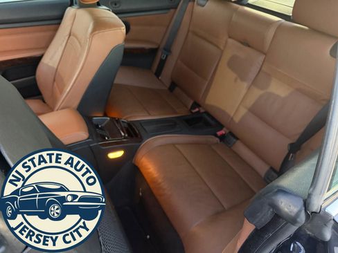 Used 2009 BMW 328i Convertible image 4