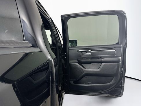 Used 2019 RAM 1500 Big Horn AWD/4WD image 30