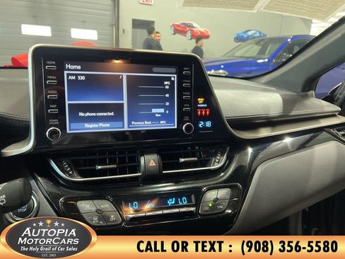 Used 2019 Toyota C-HR XLE FWD image 25