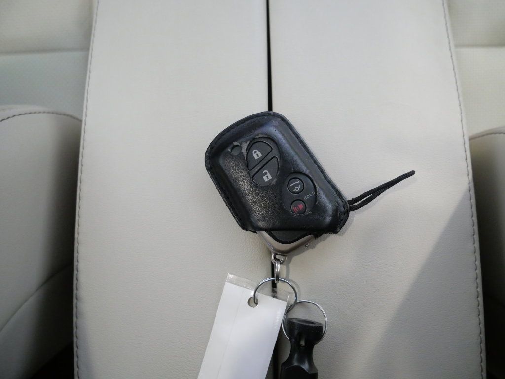 Used 2013 Lexus GX 460 Premium AWD/4WD image 31
