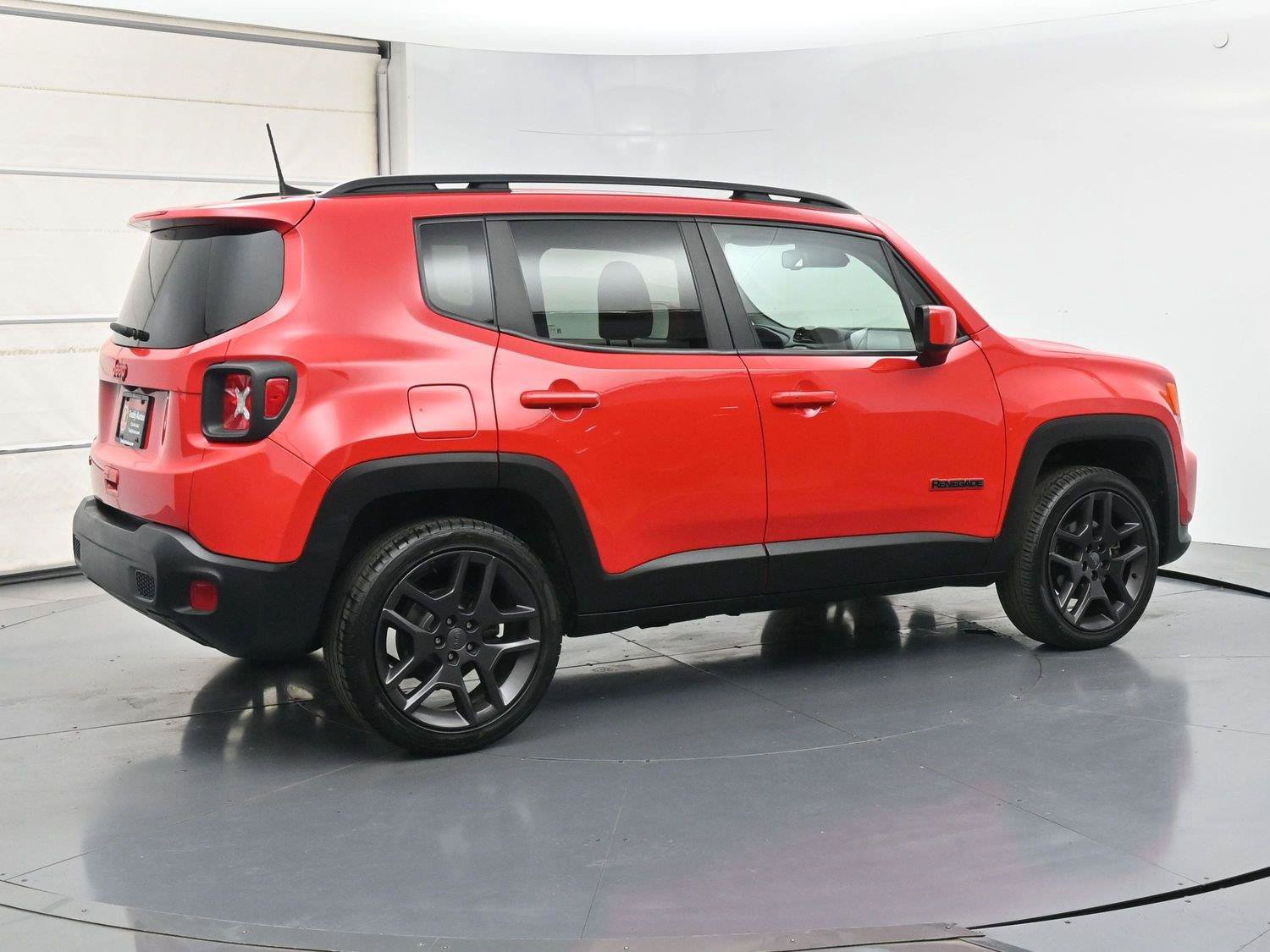 Used 2022 Jeep Renegade Latitude w/ Convenience Group AWD/4WD image 24