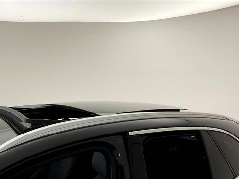 Certified 2026 Mercedes-Benz GLC 300 4MATIC image 40