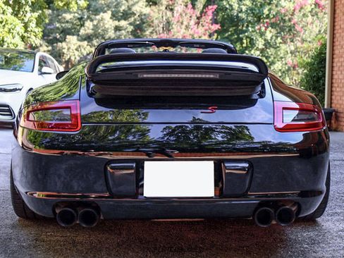 Used 2006 Porsche 911 Carrera S RWD image 7