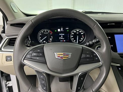 Certified 2022 Cadillac XT5 Premium Luxury image 15