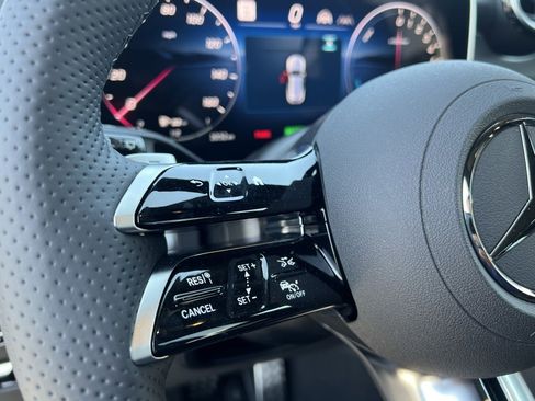 New 2025 Mercedes-Benz GLC 350e 4MATIC image 25