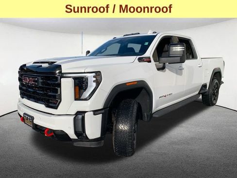 Used 2024 GMC Sierra 2500 AT4 w/ Technology Package image 5