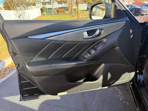 Used 2015 INFINITI Q50 Premium w/ Navigation Package image 34