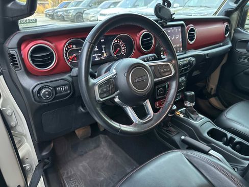 Used 2022 Jeep Gladiator Rubicon w/ Trailer Tow Package AWD/4WD image 21