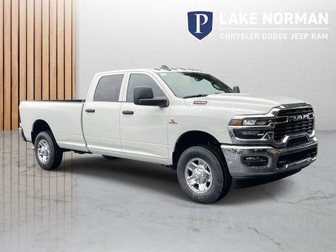 New 2026 RAM 2500 Tradesman w/ Chrome Appearance Group image 2