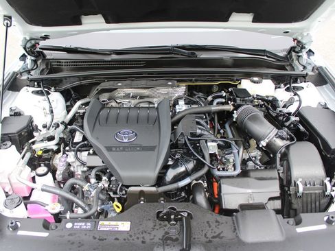 Used 2026 Toyota Crown Platinum AWD/4WD image 34
