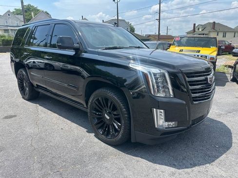 Used 2016 Cadillac Escalade Platinum AWD/4WD image 9