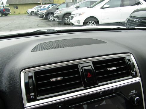 Used 2019 Subaru Legacy 2.5i Premium image 13