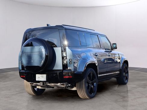 New 2026 Land Rover Defender 110 X-Dynamic SE AWD/4WD image 7