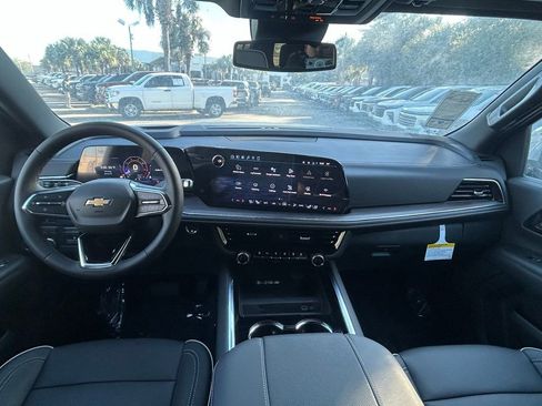 New 2026 Chevrolet Suburban Premier w/ Sun And Tow Package RWD image 20