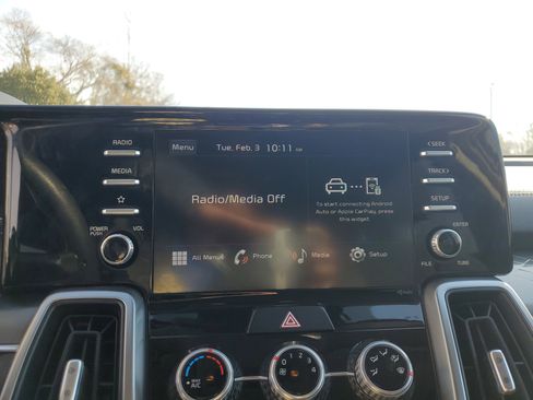 Used 2023 Kia Sorento LX image 19