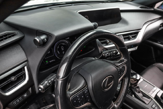 Used 2020 Lexus UX 250h w/ Premium Package AWD/4WD image 70