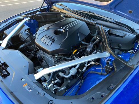 Used 2019 Genesis G70 2.0T Advanced RWD image 21