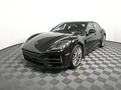 New 2026 Porsche Panamera image 1