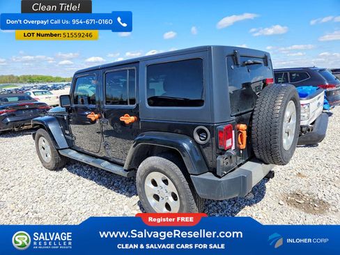 Used 2014 Jeep Wrangler Unlimited Sahara AWD/4WD image 3