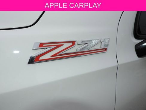 Used 2022 Chevrolet Tahoe Z71 w/ Luxury Package AWD/4WD image 11
