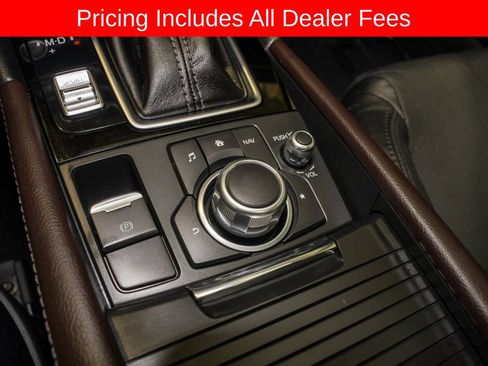 Used 2018 MAZDA MAZDA3 Grand Touring FWD image 18