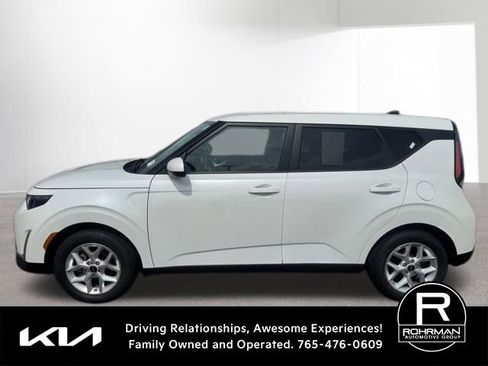 Used 2024 Kia Soul LX w/ Option Group 015 image 7