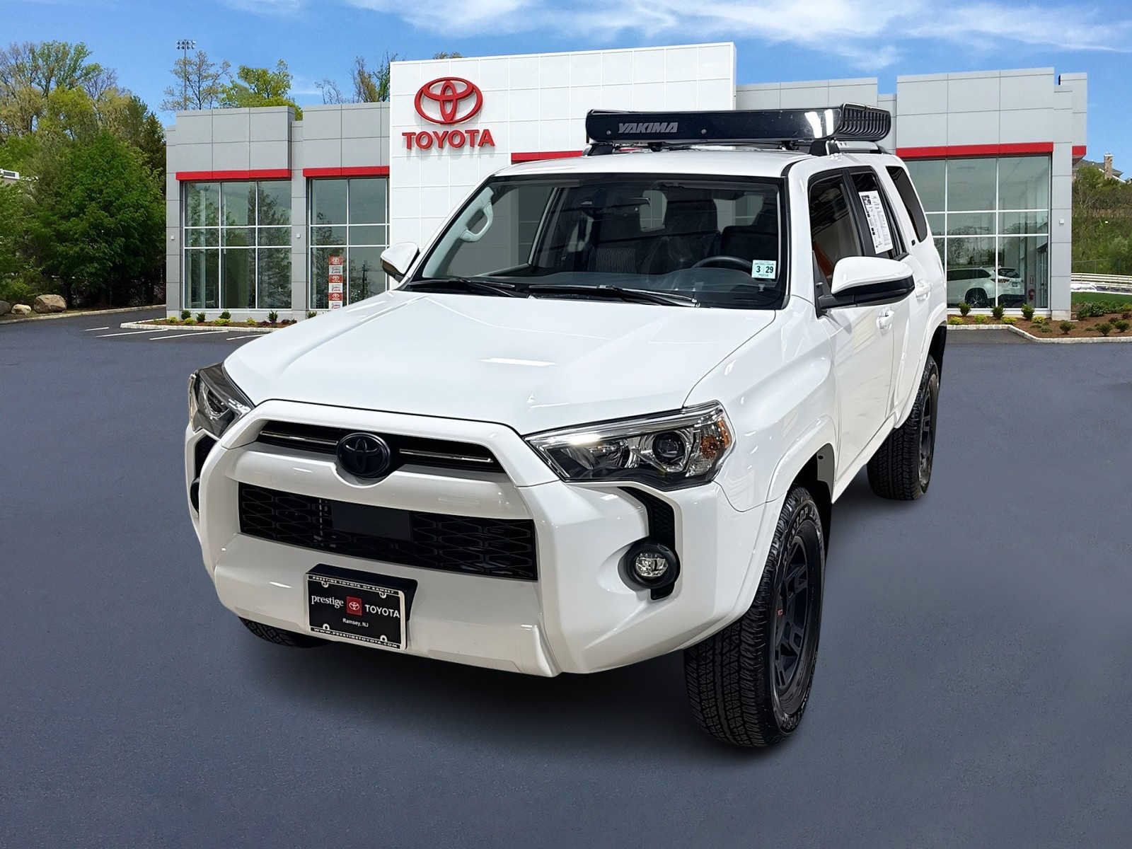 Certified 2024 Toyota 4Runner SR5 AWD/4WD image 1