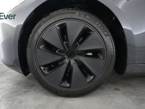 Used 2025 Tesla Model 3 Long Range RWD image 19