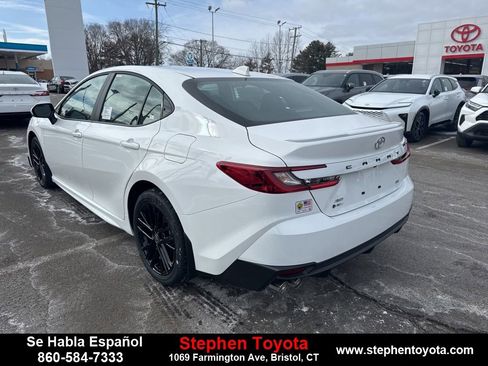 New 2026 Toyota Camry SE image 5