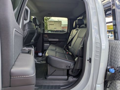 New 2026 Ford F450 Lariat w/ Snow Plow Prep Package AWD/4WD image 28
