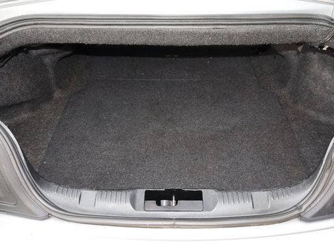 Used 2022 Ford Mustang Premium image 9