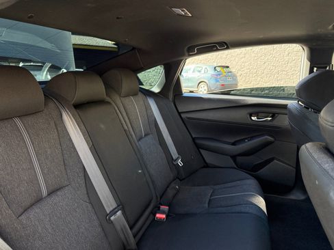 Used 2025 Honda Accord Sport image 18