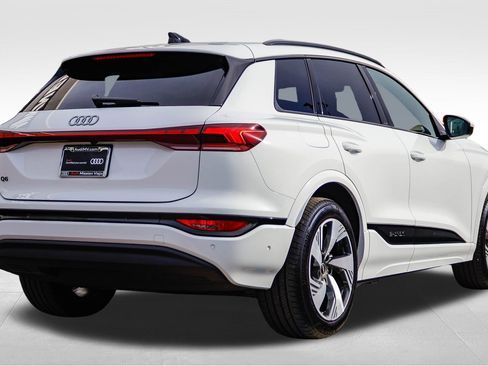 Certified 2025 Audi Q6 e-tron Premium Plus w/ Premium Plus image 7