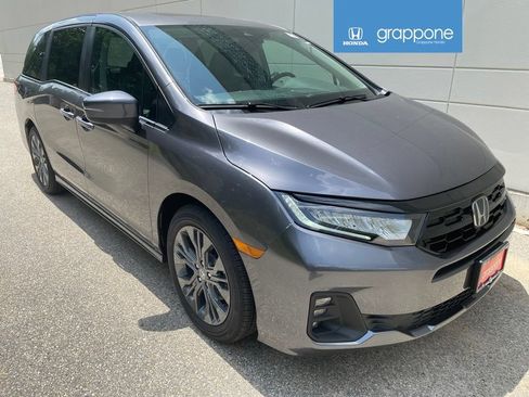 New 2026 Honda Odyssey Touring image 1