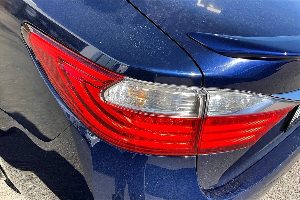 Used 2015 Lexus ES 300h w/ Navigation System Package FWD image 23