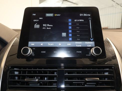 Used 2025 Mitsubishi Eclipse Cross SE AWD/4WD image 12