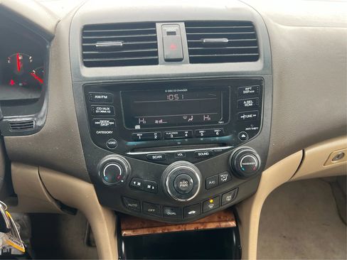 Used 2005 Honda Accord EX-L image 16